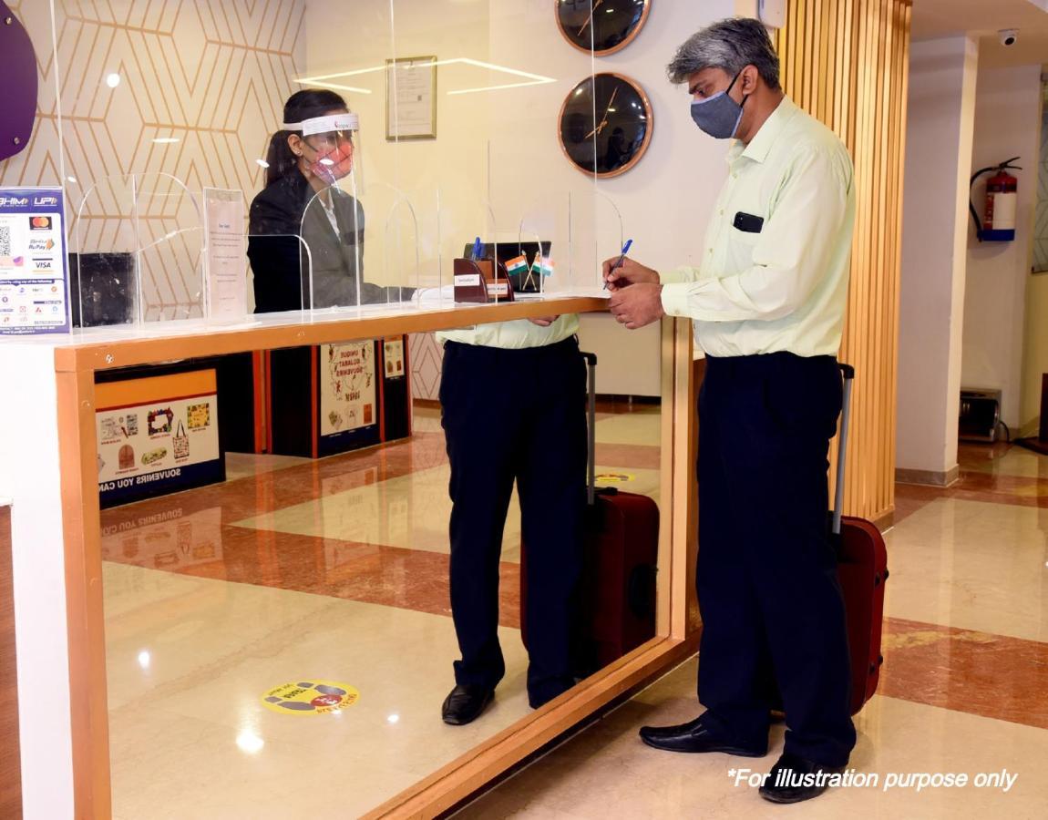 Oyo 11752 Hotel Sun Palace Residency Indirapuram 외부 사진